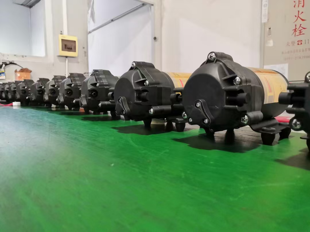 Nuestra empresa fabrica las bombas de ósmosis inversa y la exportación