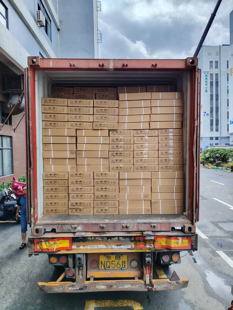 Envío de bombas de impulso manufacturadas de fábrica para la exportación desde Zuanli (carga de contenedores - hoy)