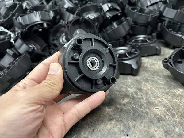 Transferiremos todos estos moldes de inyección de plástico a la nueva fábrica de Vietnam.