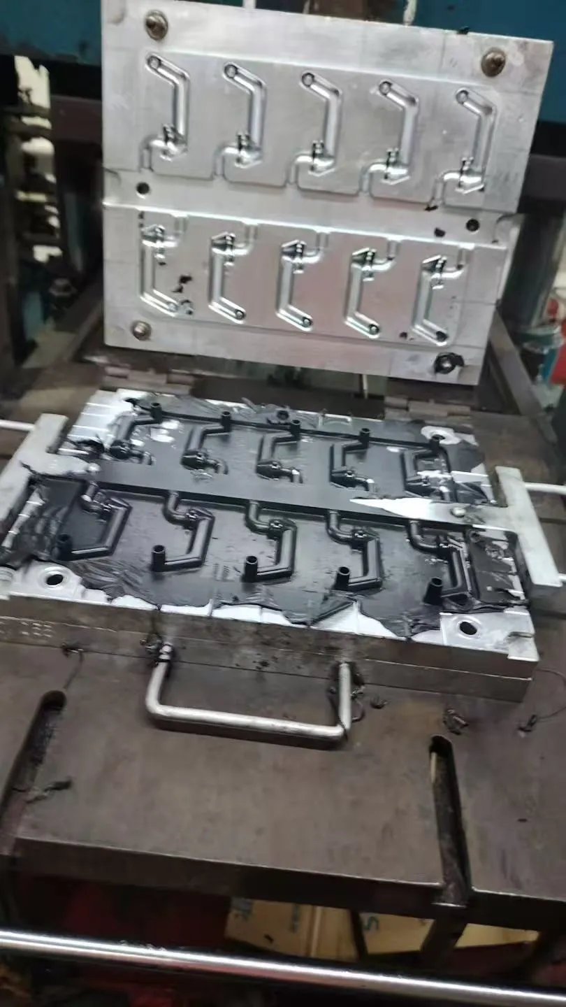 Piezas de caucho y silicona OEM ODM | Suministro directo de fábrica y moldeado personalizado