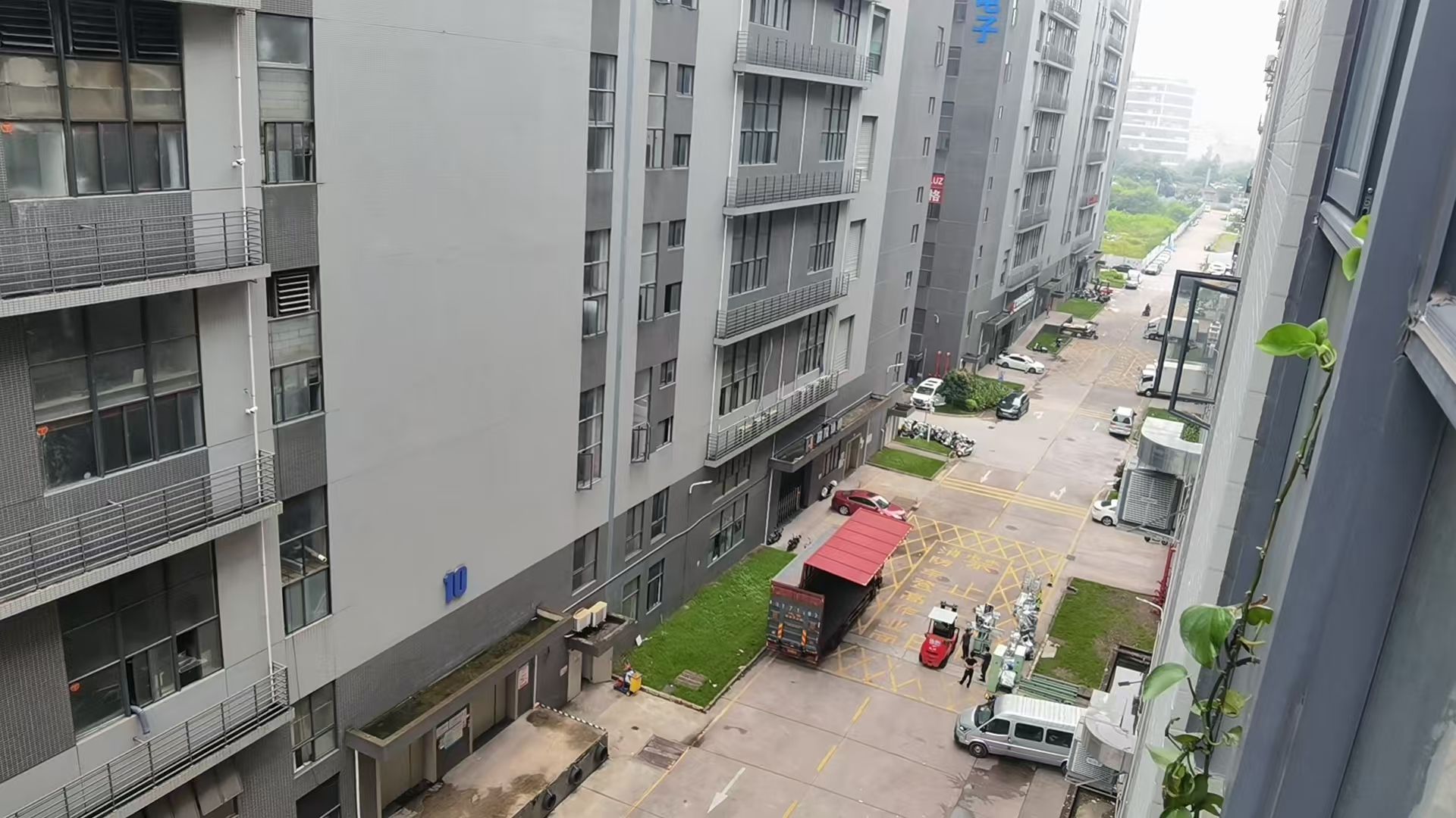 Foshan Rubber Factory ofrece calidad estable y soporte rápido de I+D para pedidos globales de piezas personalizadas