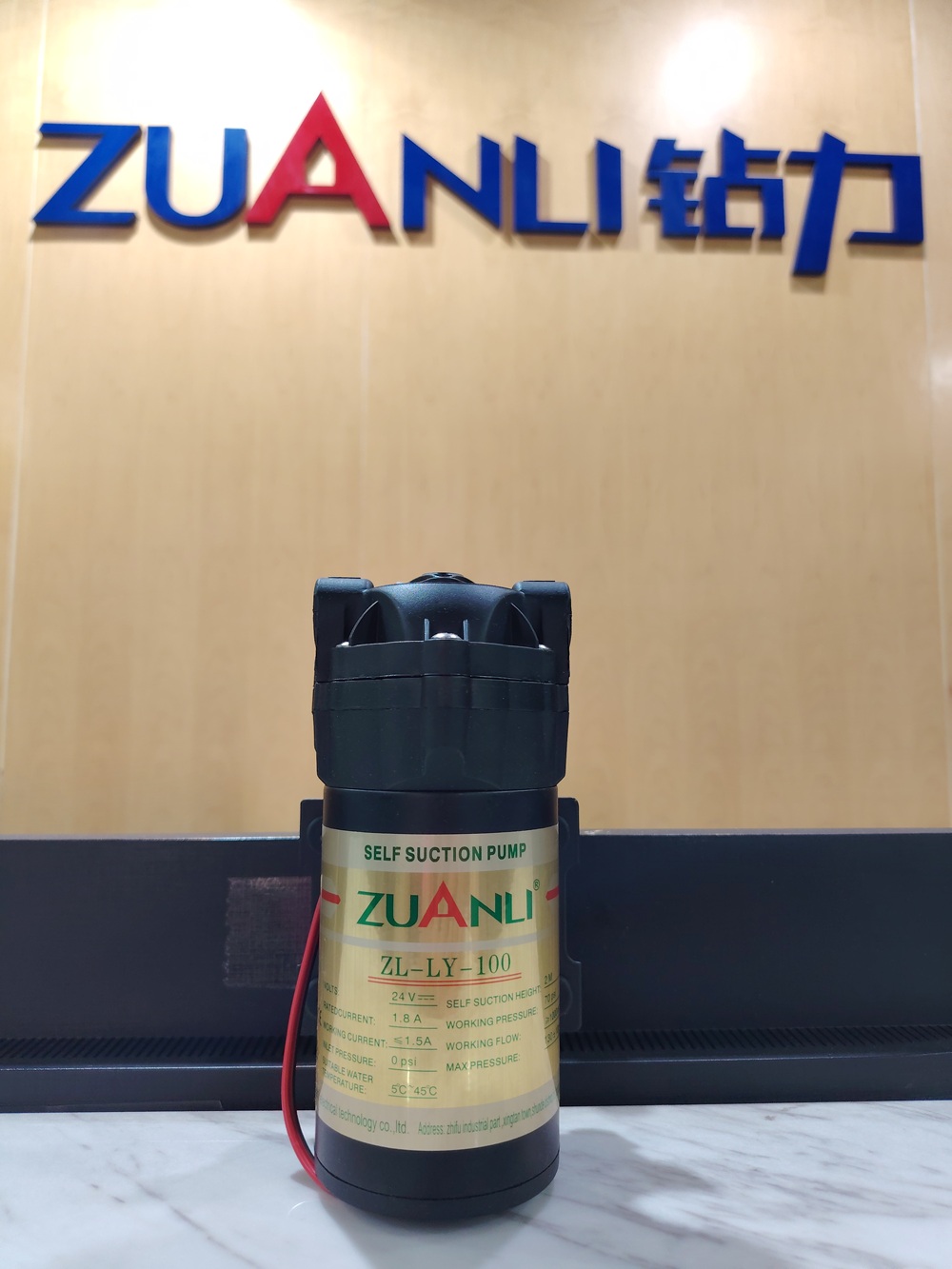 Foco de fábrica: producción de bombas de refuerzo para purificadores de agua premium