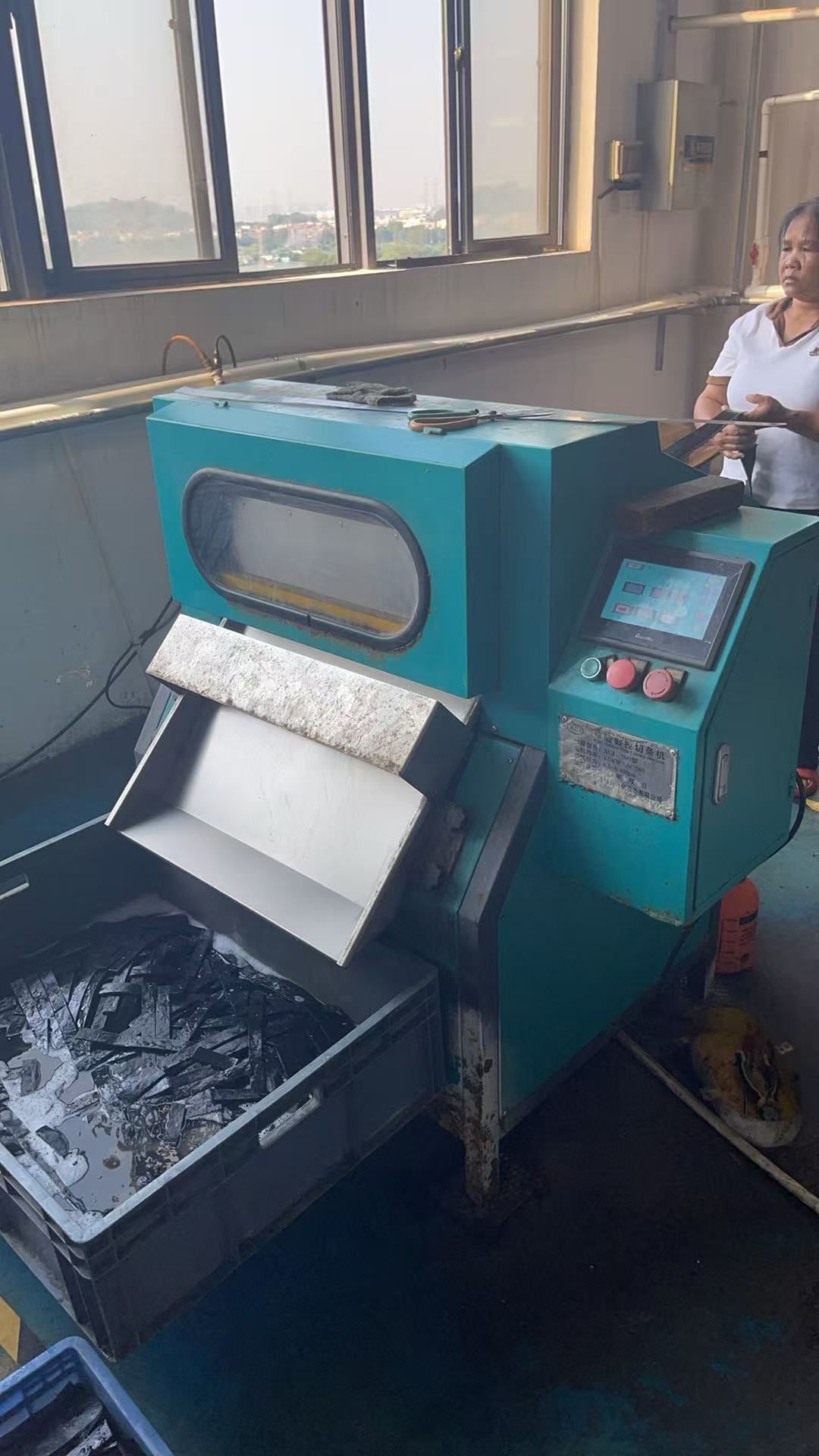 Una fábrica especializada en la fabricación de piezas de silicona y caucho.
