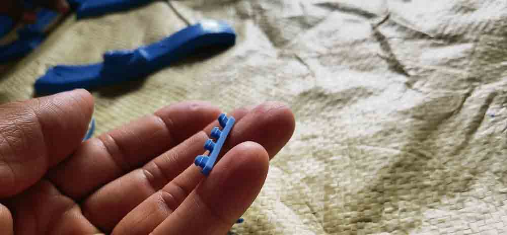 Teclados de silicona azul personalizados | Botones de PCB de grado alimenticio y resistentes al calor
